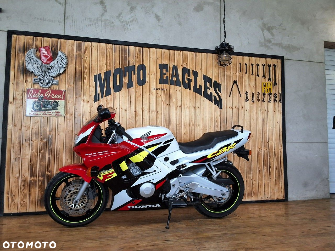 Honda CBR - 6