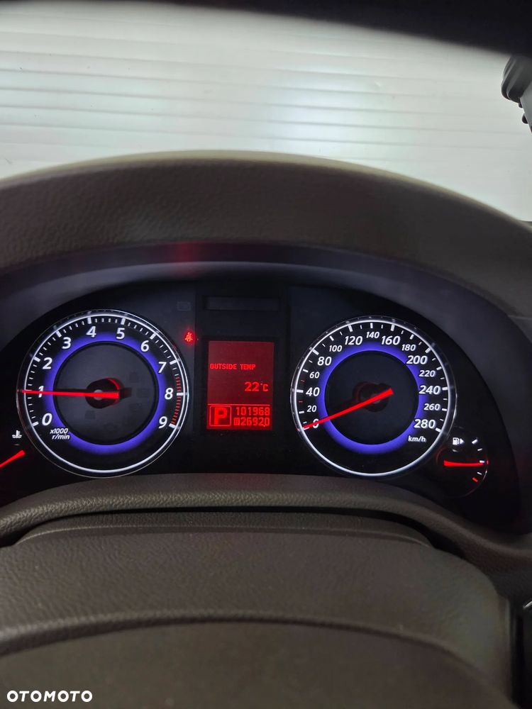 Infiniti G G37 - 13