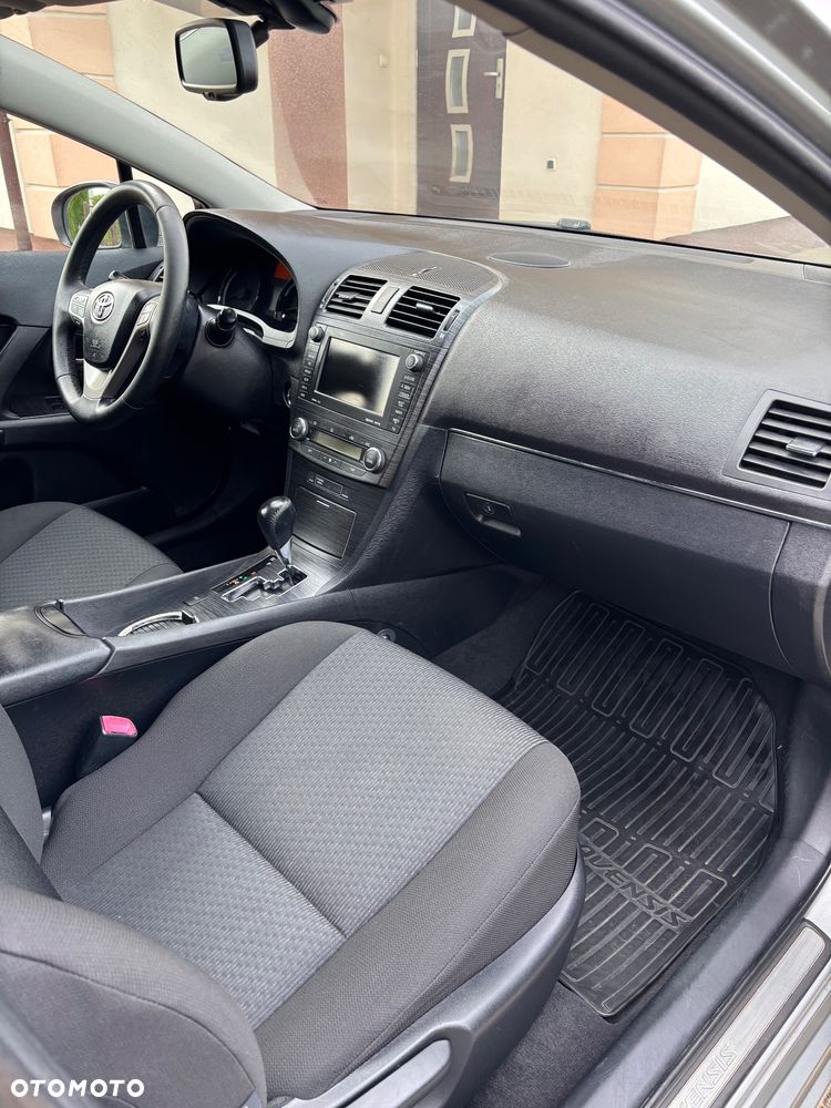 Toyota Avensis 1.8 Luna MS - 14