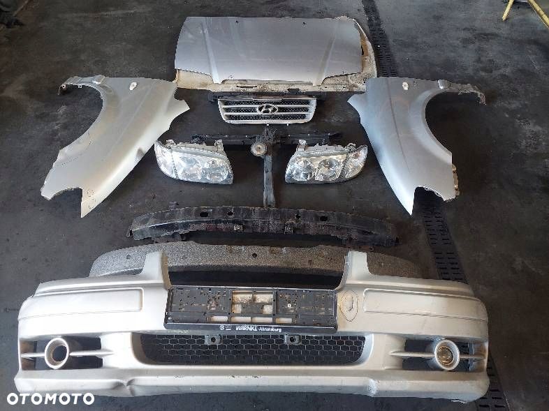 KOMPLETNY PRZÓD MASKA ZDERZAK LAMPA BTŁTNIK HYUNDAI TRAJET 04-08r YK - 1