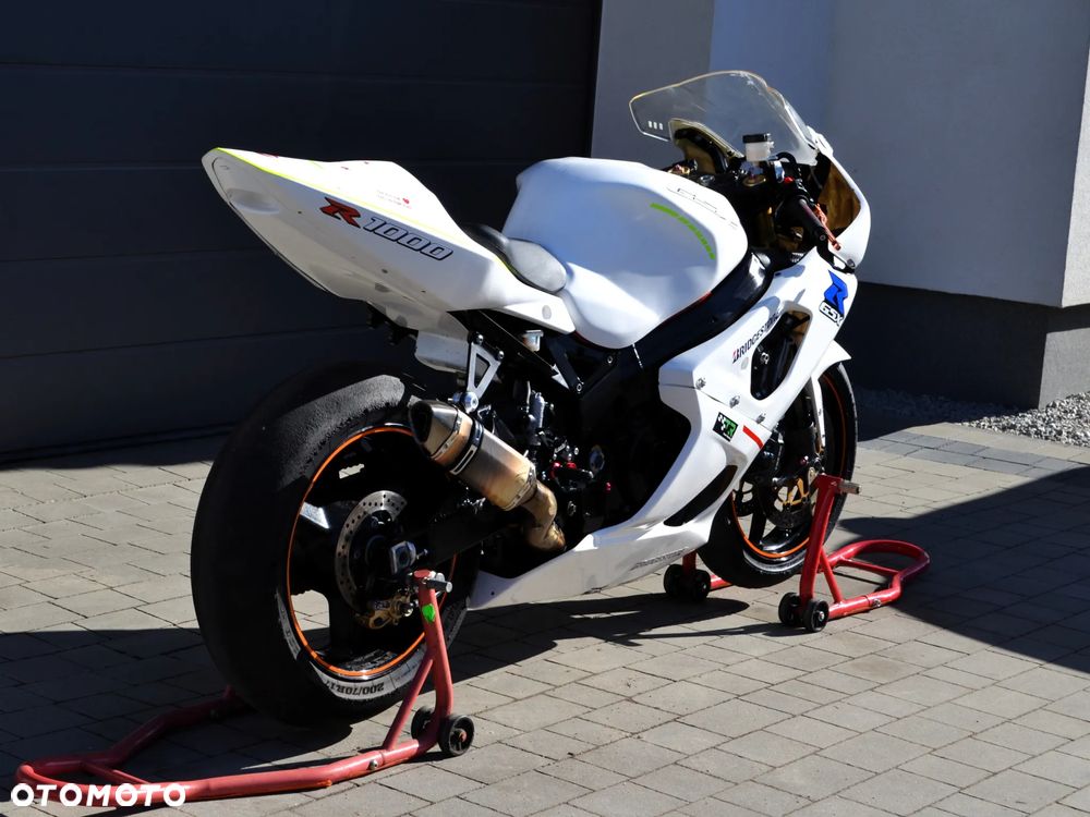 Suzuki GSX-R - 4