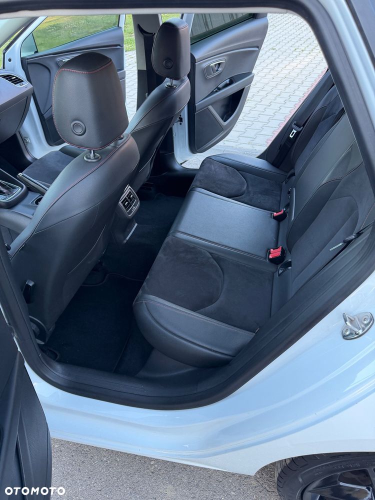 Seat Leon 2.0 TDI DPF Start&Stop DSG FR - 36