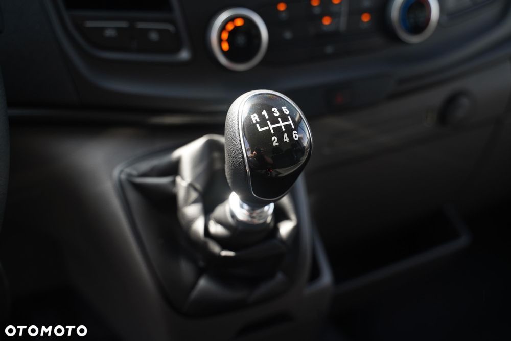Ford Transit - 17