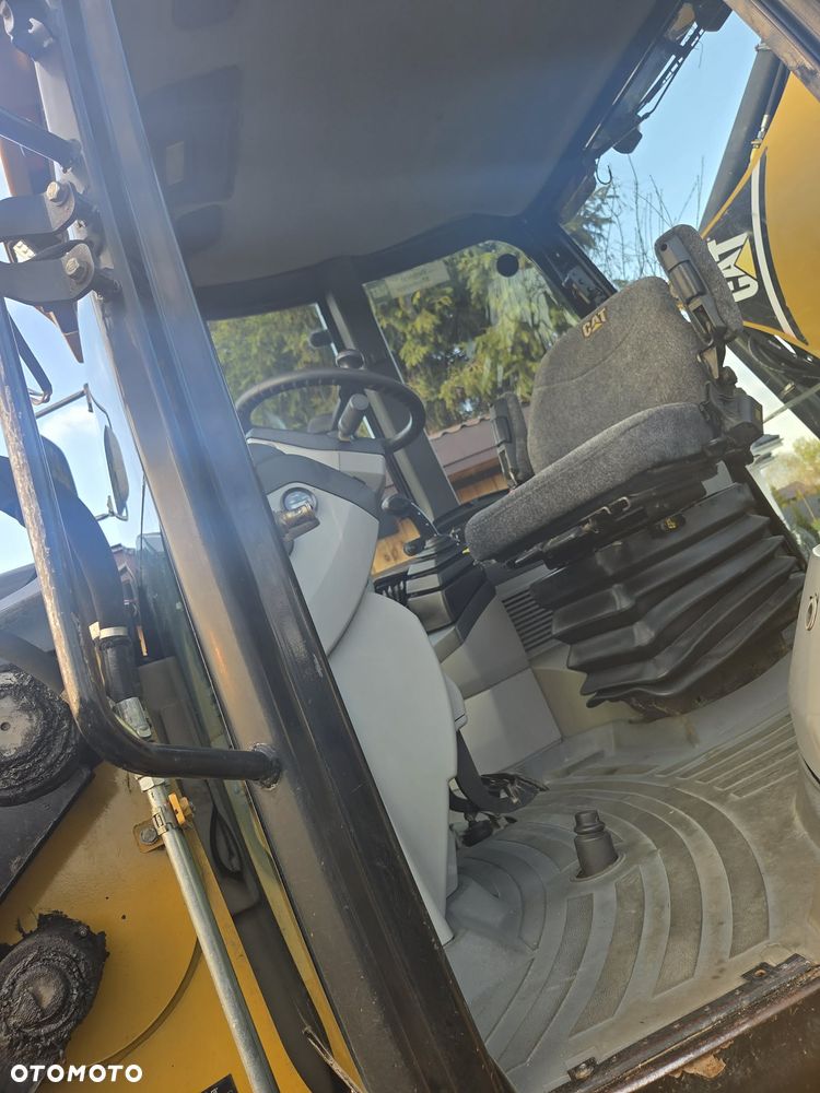 Caterpillar Cat 434E - 18