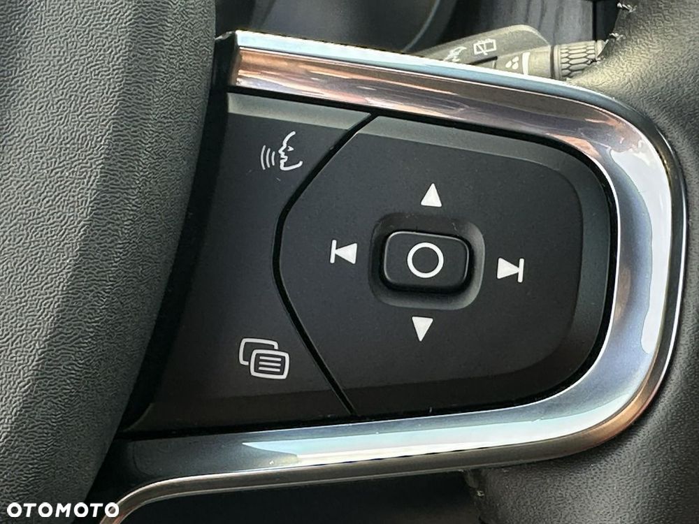 Volvo XC 40 - 23