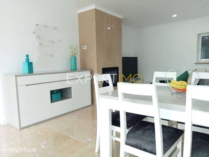 Moradia T2 São Bento, Porto de Mós, Leiria com design moderno com... - Grande imagem: 4/34