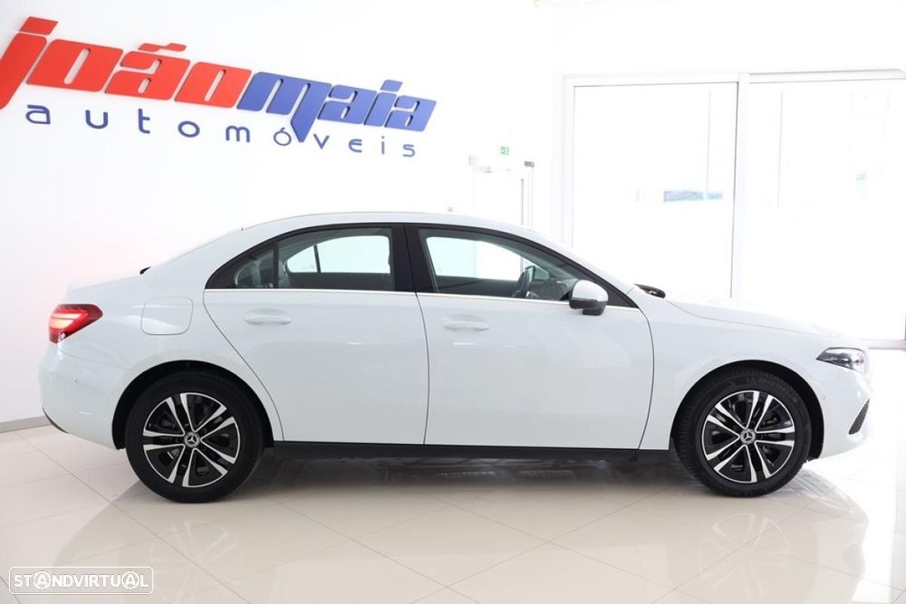 Mercedes-Benz A 250 Limousine e - 7