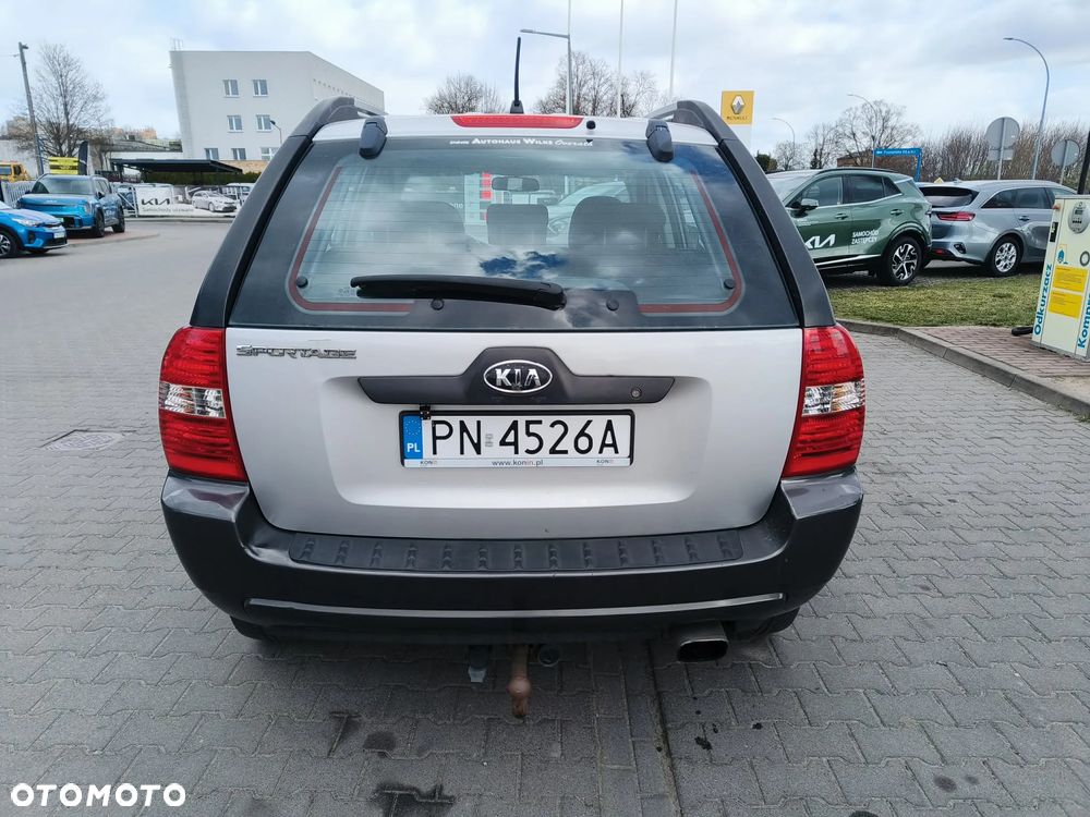 Kia Sportage 2.0 Tour - 17