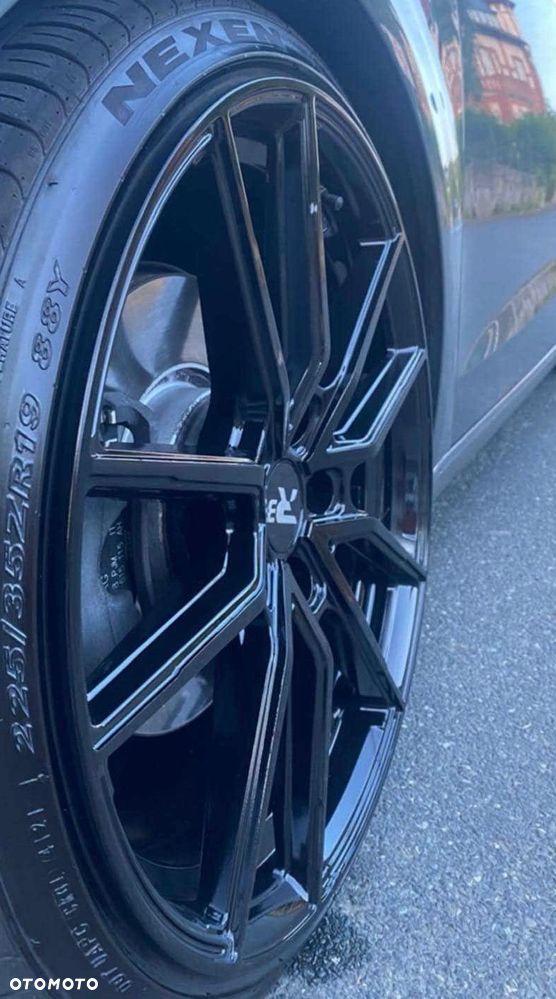 Skoda Octavia ver-2-0-tdi-4x4-rs-challenge-dsg - 39