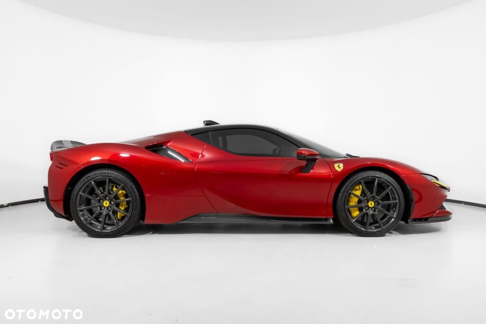 Ferrari SF90 Stradale - 5