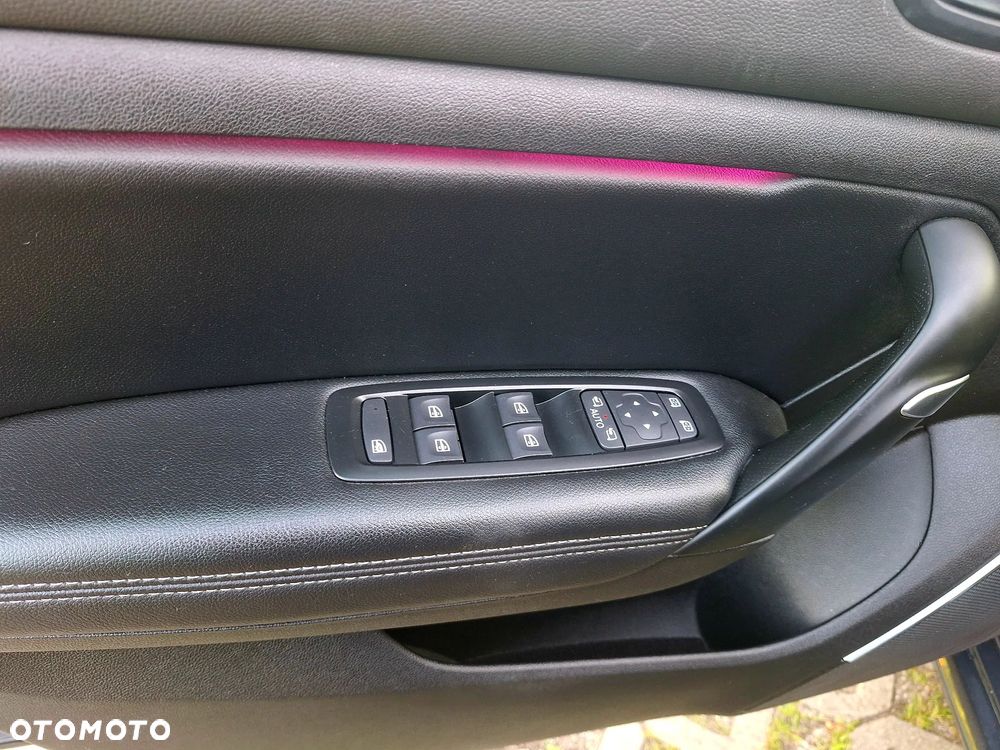 Renault Megane ENERGY TCe 130 EDC GT LINE - 18