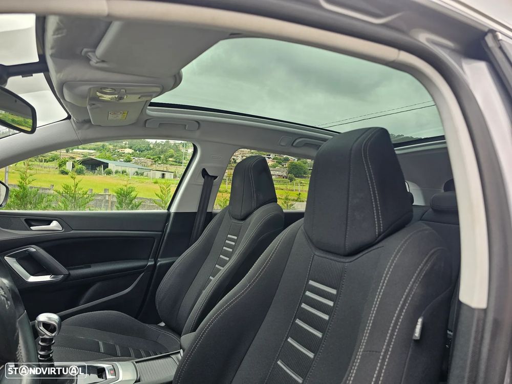 Peugeot 308 SW 1.6 e-HDi Allure J17 - 12