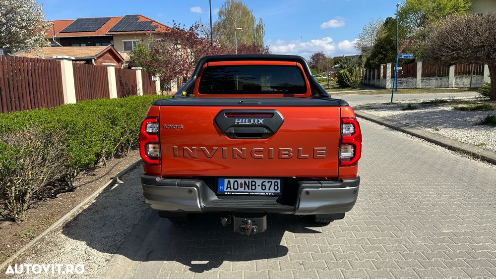 Toyota Hilux 2.8D 204CP 4x4 Double Cab AT MHEV Invincible Color Edition (3E5) - 14