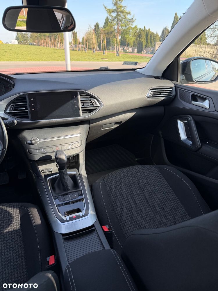 Peugeot 308 1.5 BlueHDi Active S&S EAT6 - 18