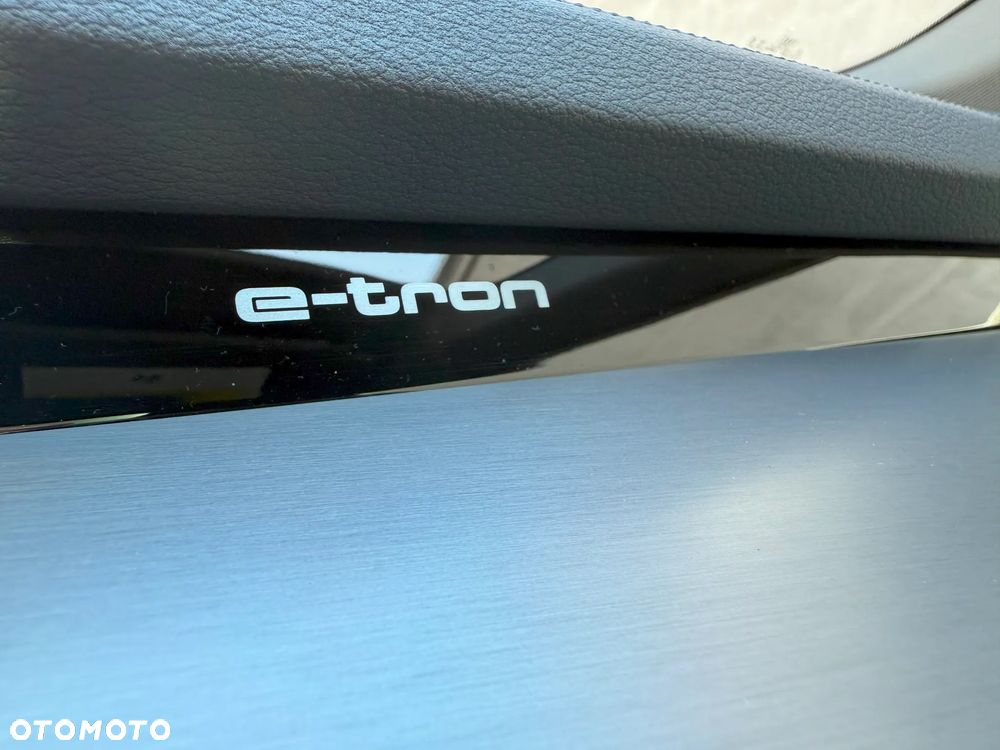 Audi e-tron Sportback 55 quattro S line - 28