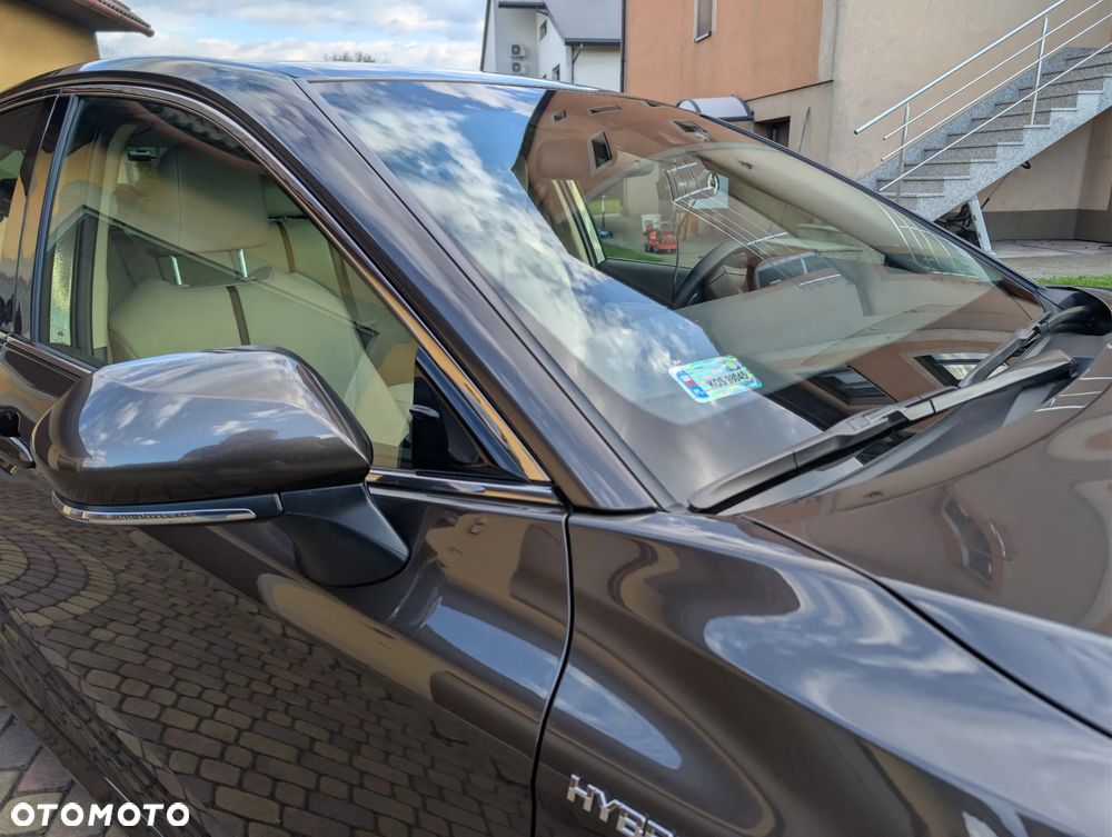 Toyota Camry 2.5 Hybrid Executive CVT - 8