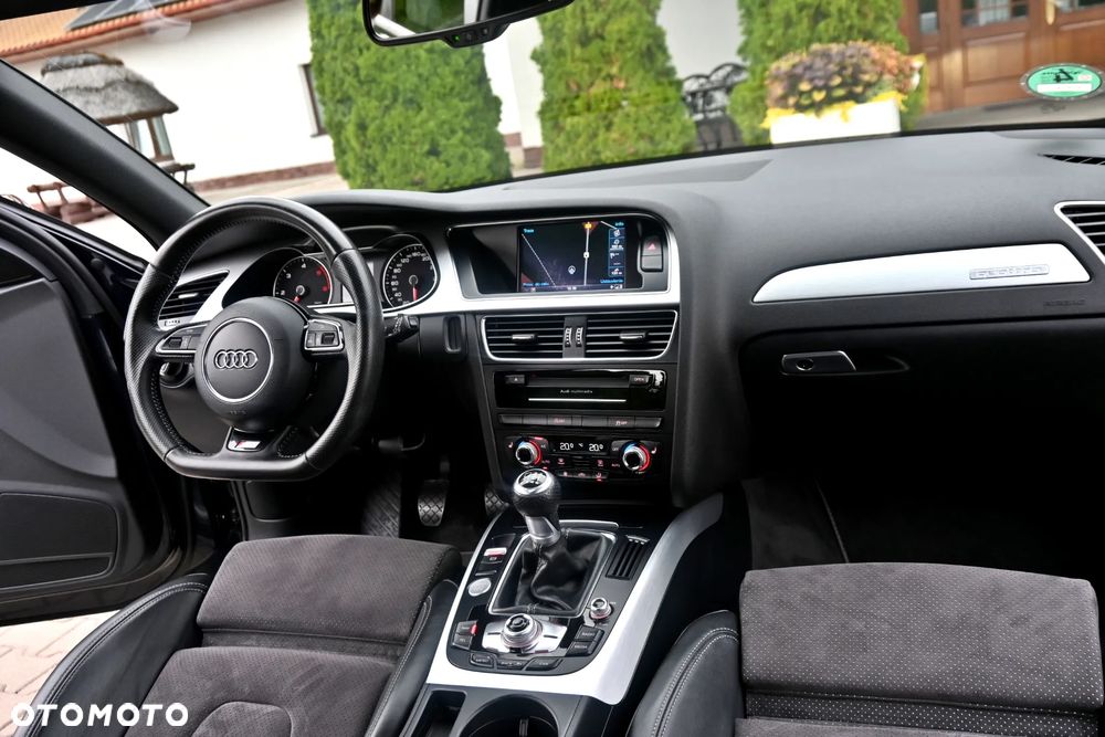 Audi A4 Avant 2.0 TDI DPF clean diesel quattro S line Sportpaket - 24