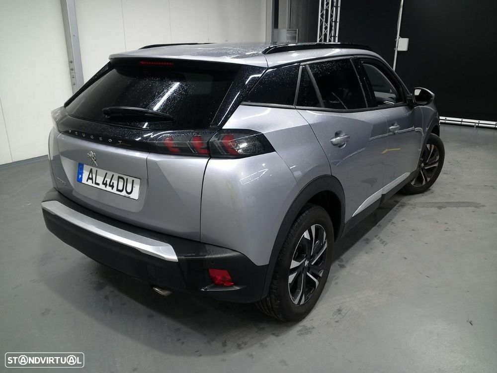 Peugeot 2008 1.5 BlueHDi Allure EAT8 - 3