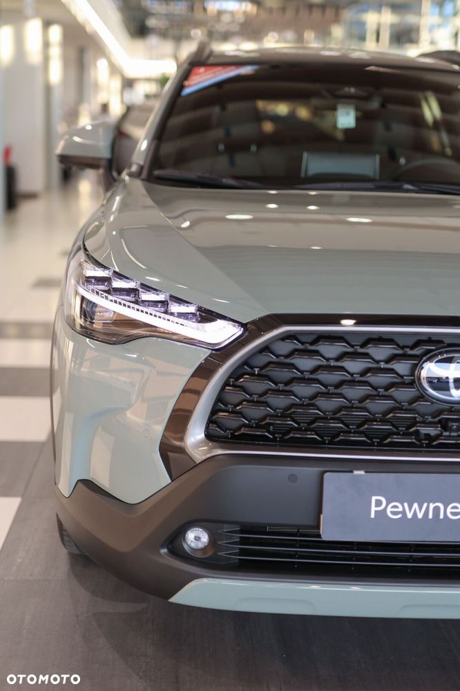 Toyota Corolla Cross 2.0 Hybrid Executive - 10