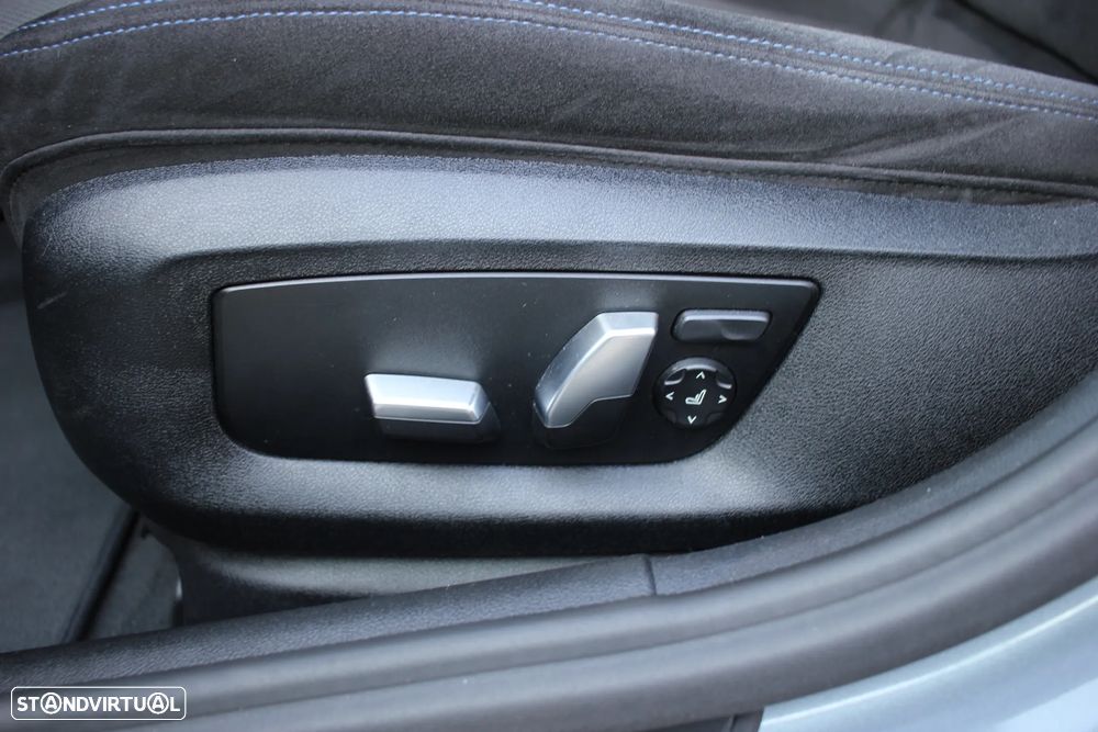BMW 520 d Pack Desportivo M Auto - 16