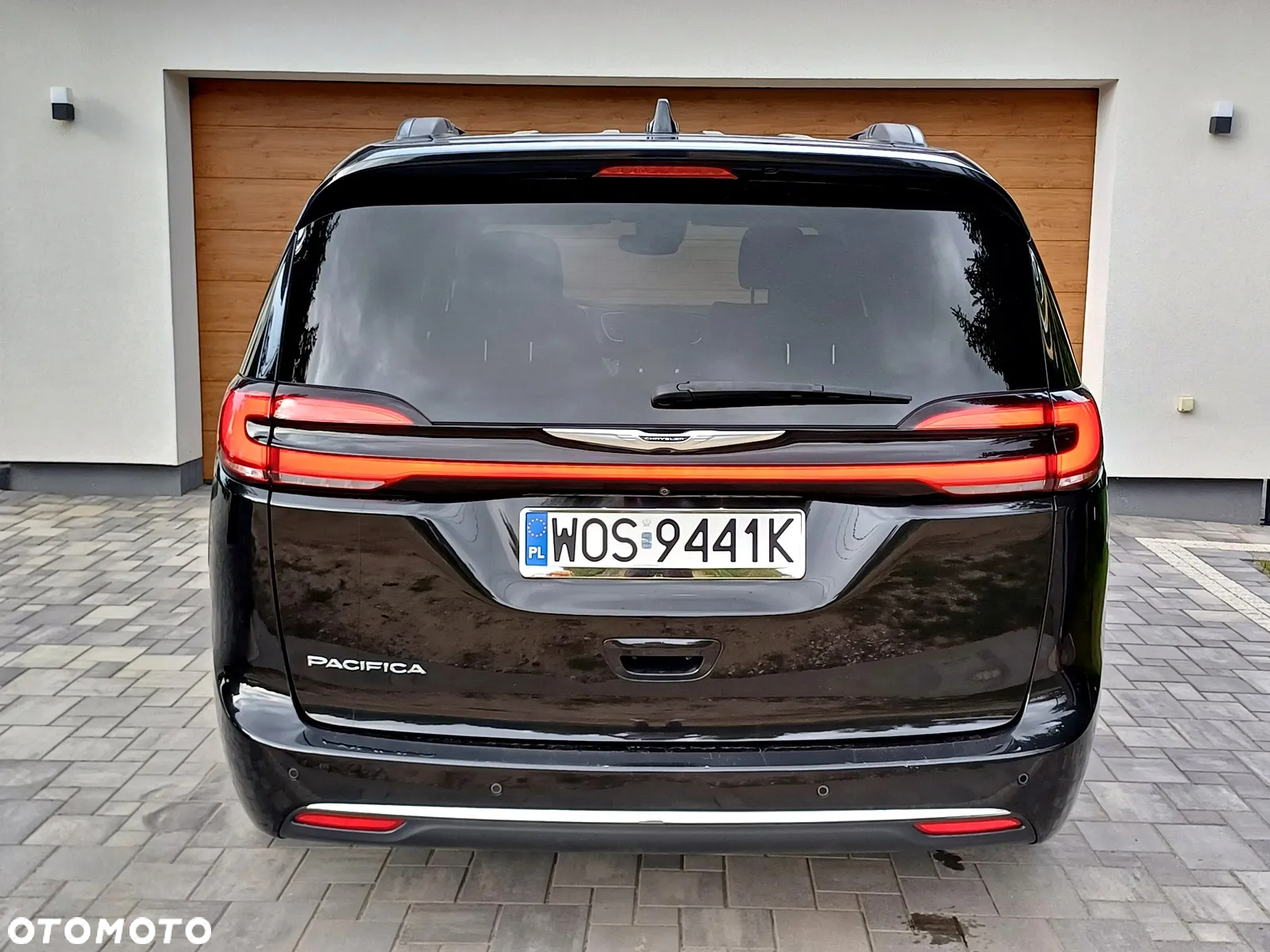 Chrysler Pacifica - 7