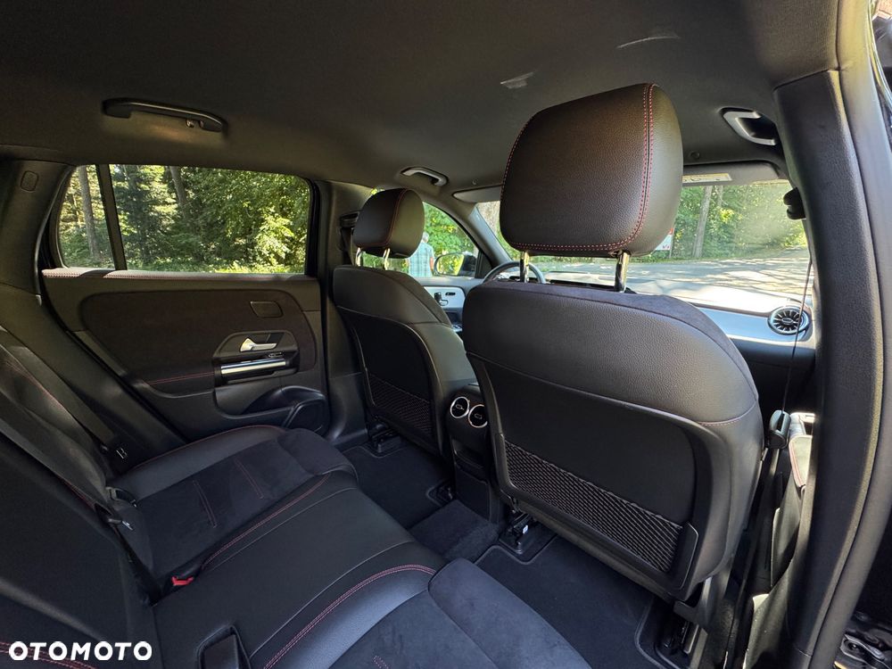 Mercedes-Benz EQA 350 66.5kWh 4-Matic AMG Line - 30