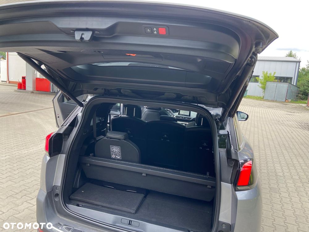 Peugeot 5008 - 5