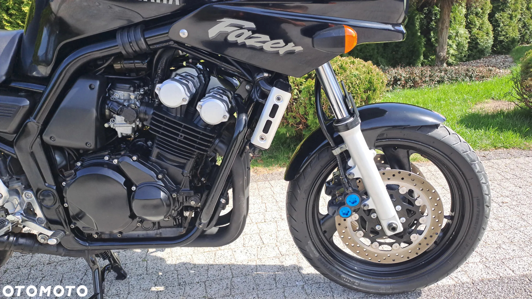 Yamaha FZS - 11