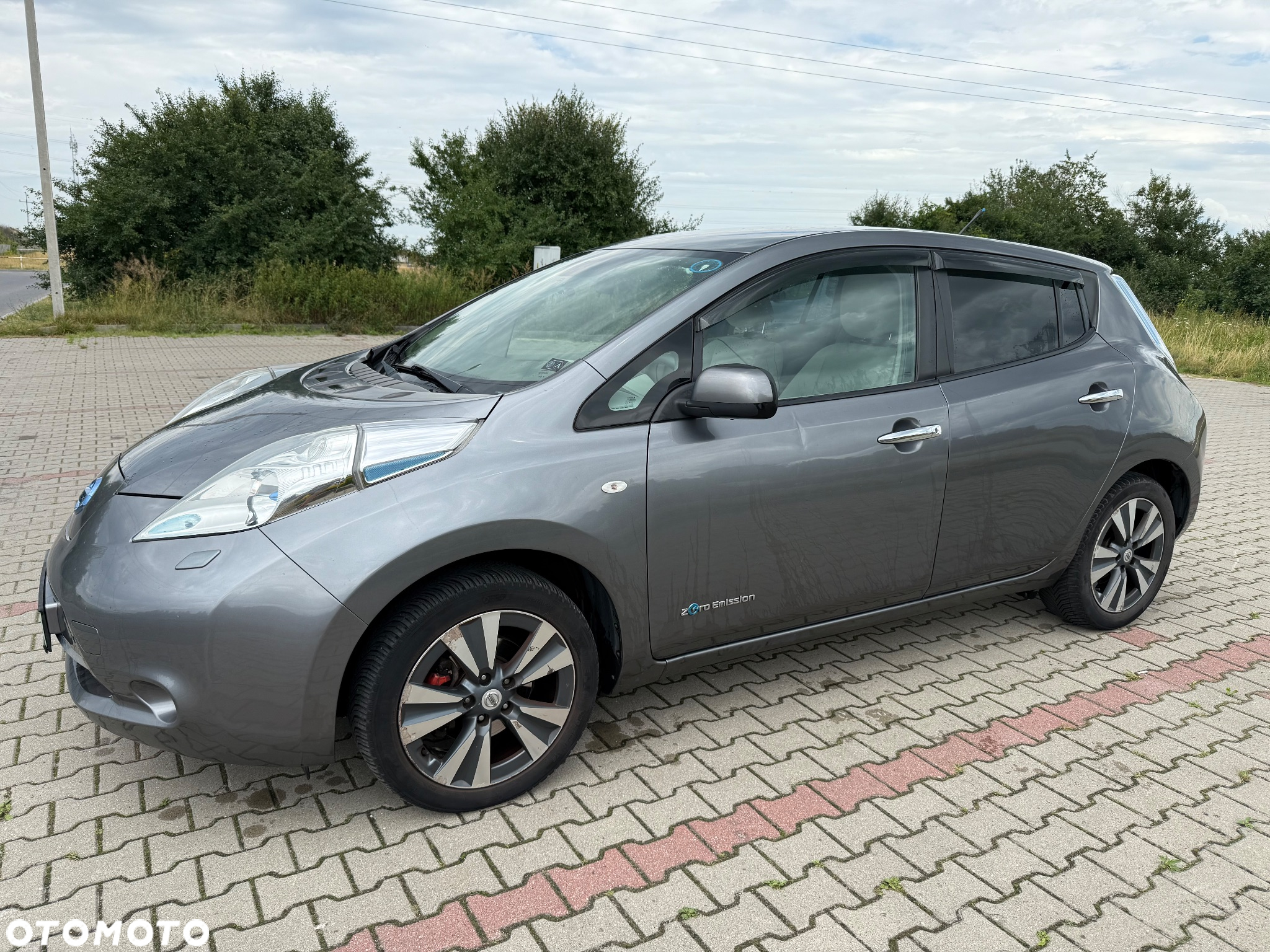 Nissan Leaf 24kWh Acenta - 2