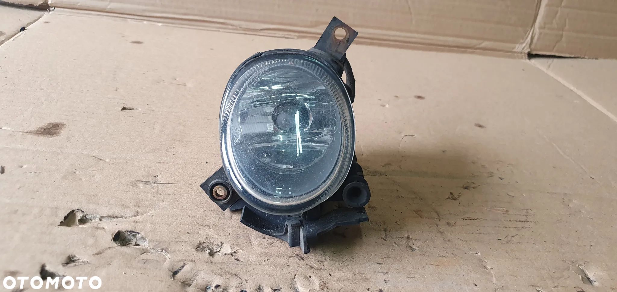 Halogen lewy przód przedni Audi A4 B7 8E0911699C - 1