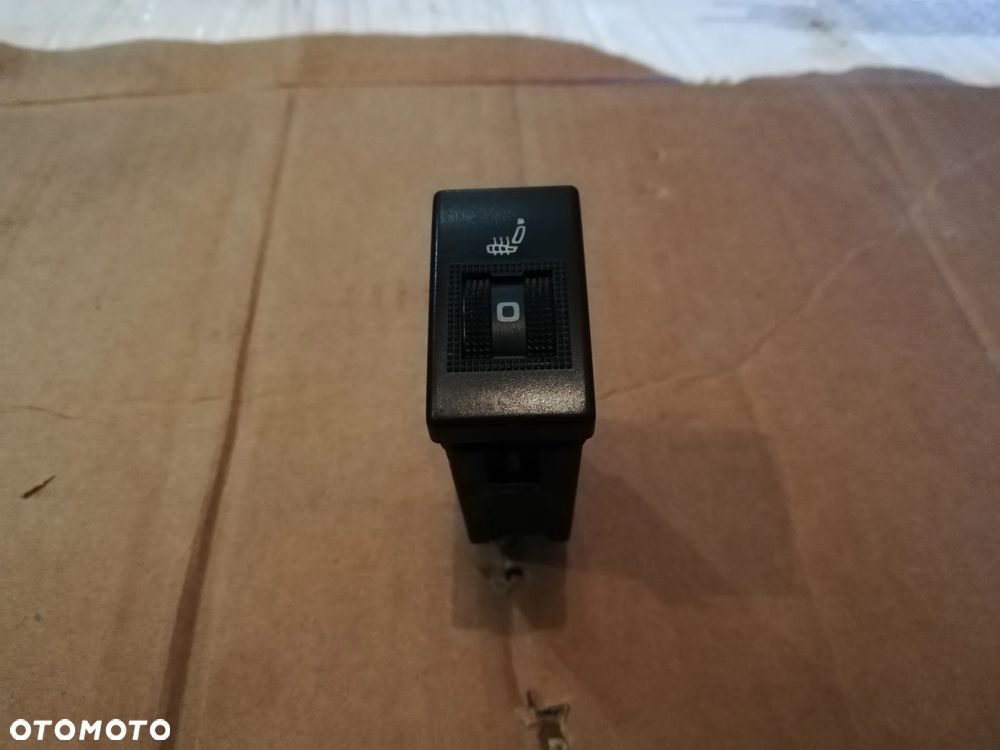 AUDI A8 S8 D2 PRZEŁĄCZNIK PODGRZEWANIA FOTELA 4D0963563D ORYGINAŁ - 1