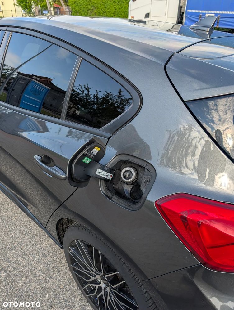 Ford Focus 1.5 EcoBlue ST-Line - 28