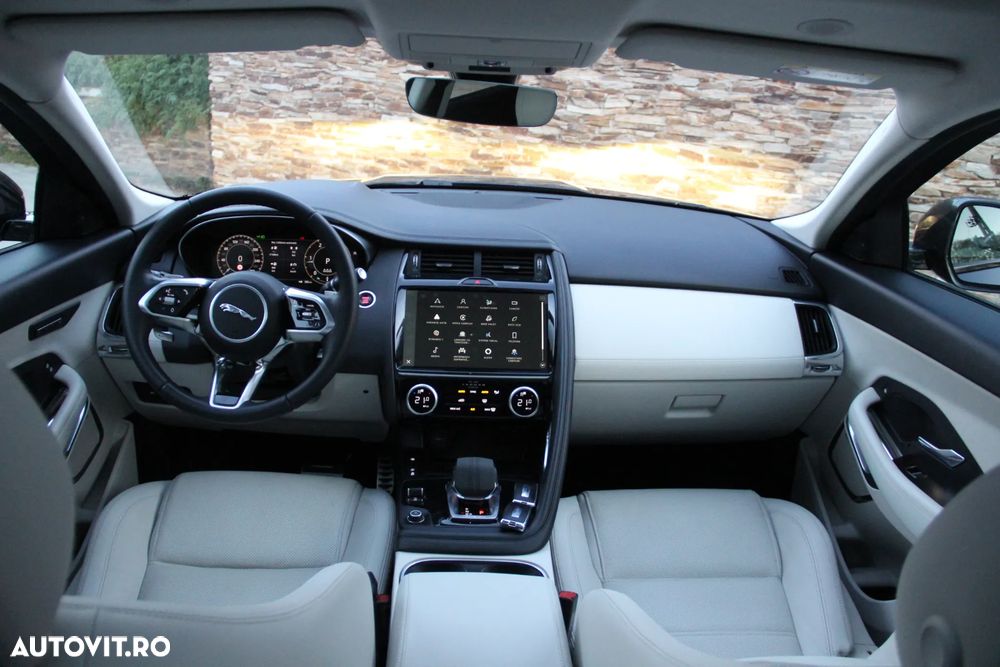 Jaguar E-Pace - 10