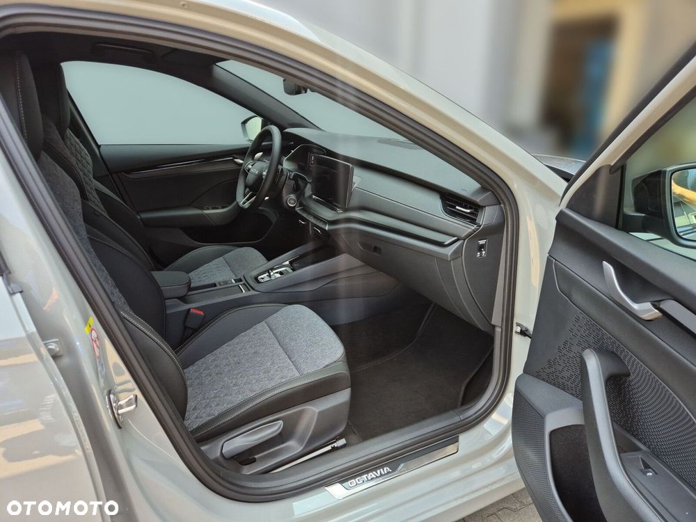 Skoda Octavia 2.0 TDI Sportline DSG - 17