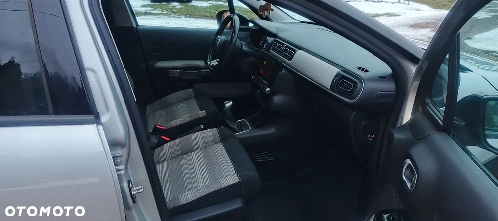 Citroën C3 1.2 PureTech Shine - 19