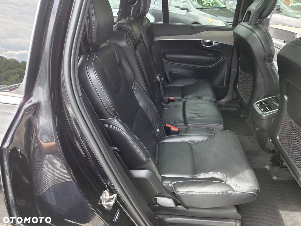 Volvo XC 90 - 20