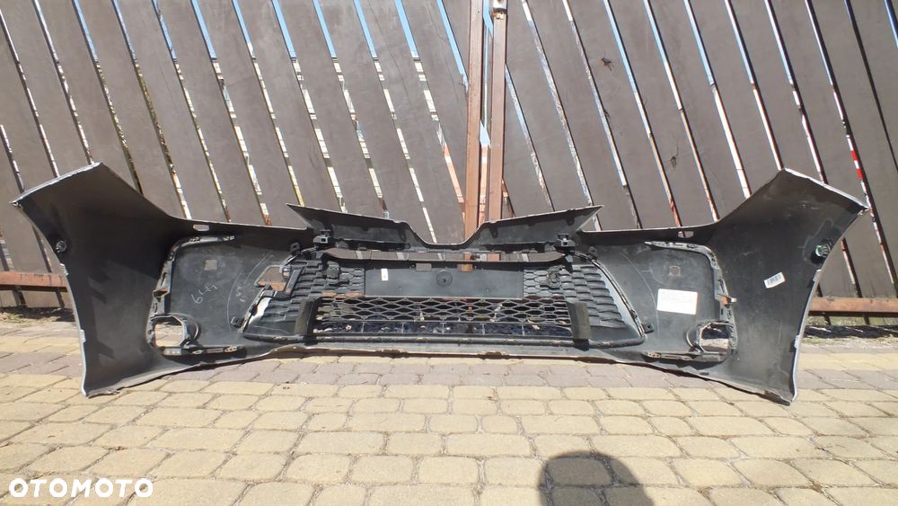 Zderzak przedni Toyota Corolla E21 sedan - 8