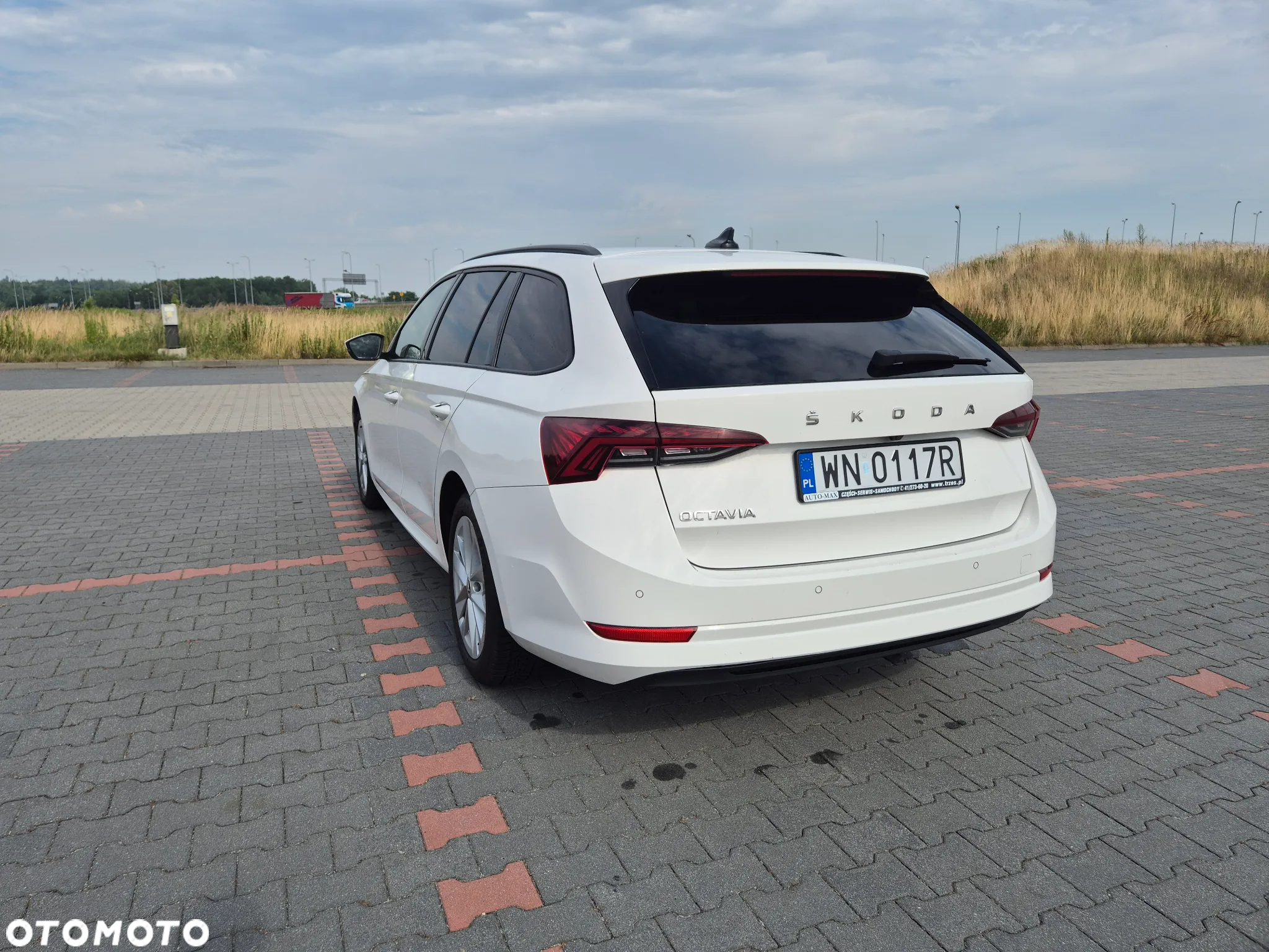 Skoda Octavia 2.0 TDI Ambition DSG - 5