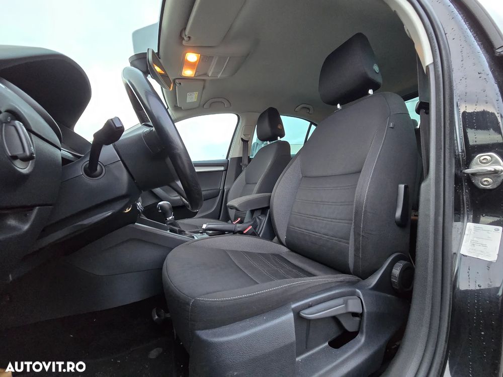 Skoda Octavia 2.0 TDI DSG Ambition - 8