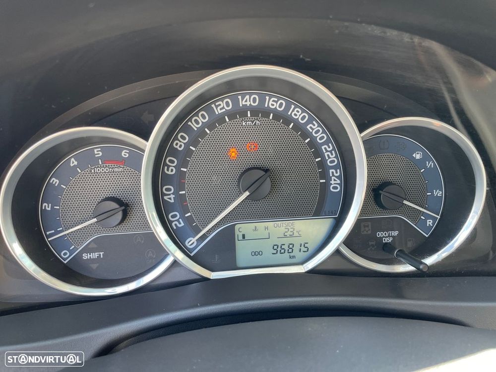 Toyota Auris 1.4 D-4D Comfort+Pack Sport - 14