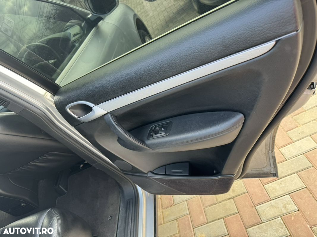 Porsche Cayenne Diesel Tiptronic S - 11