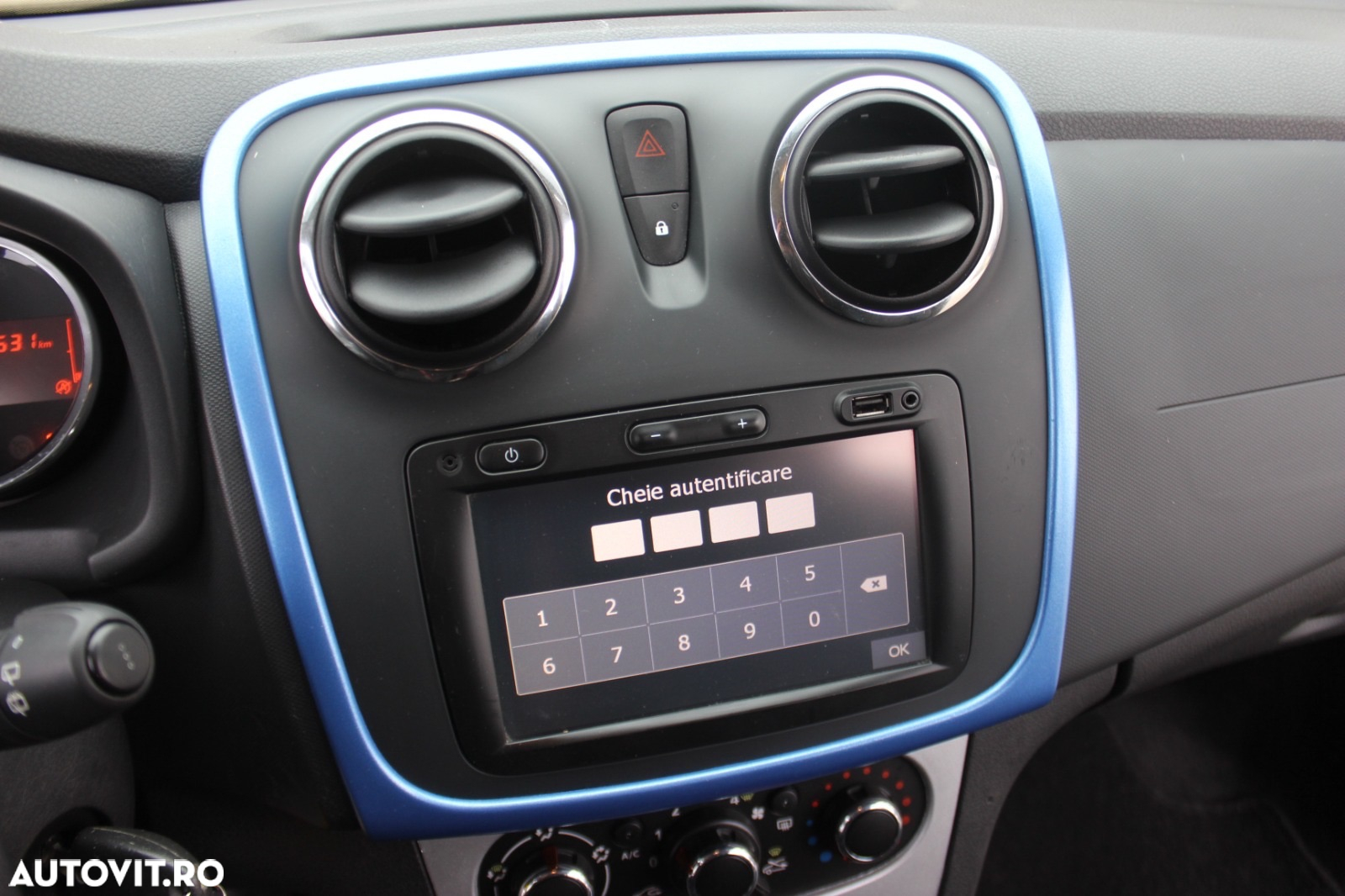 Dacia Logan MCV 0.9 Laureate - 11