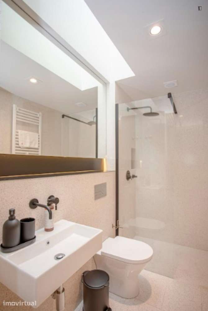 Apartamento com 1 quartos - localizado em Santo Ildefonso Porto - Grande imagem: 4/19