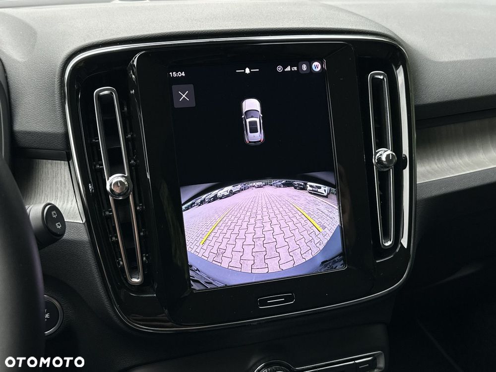 Volvo XC 40 - 25