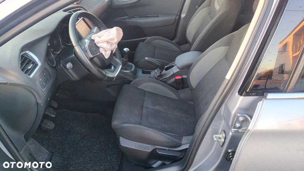 Citroën C4 1.2 PureTech MoreLife - 6