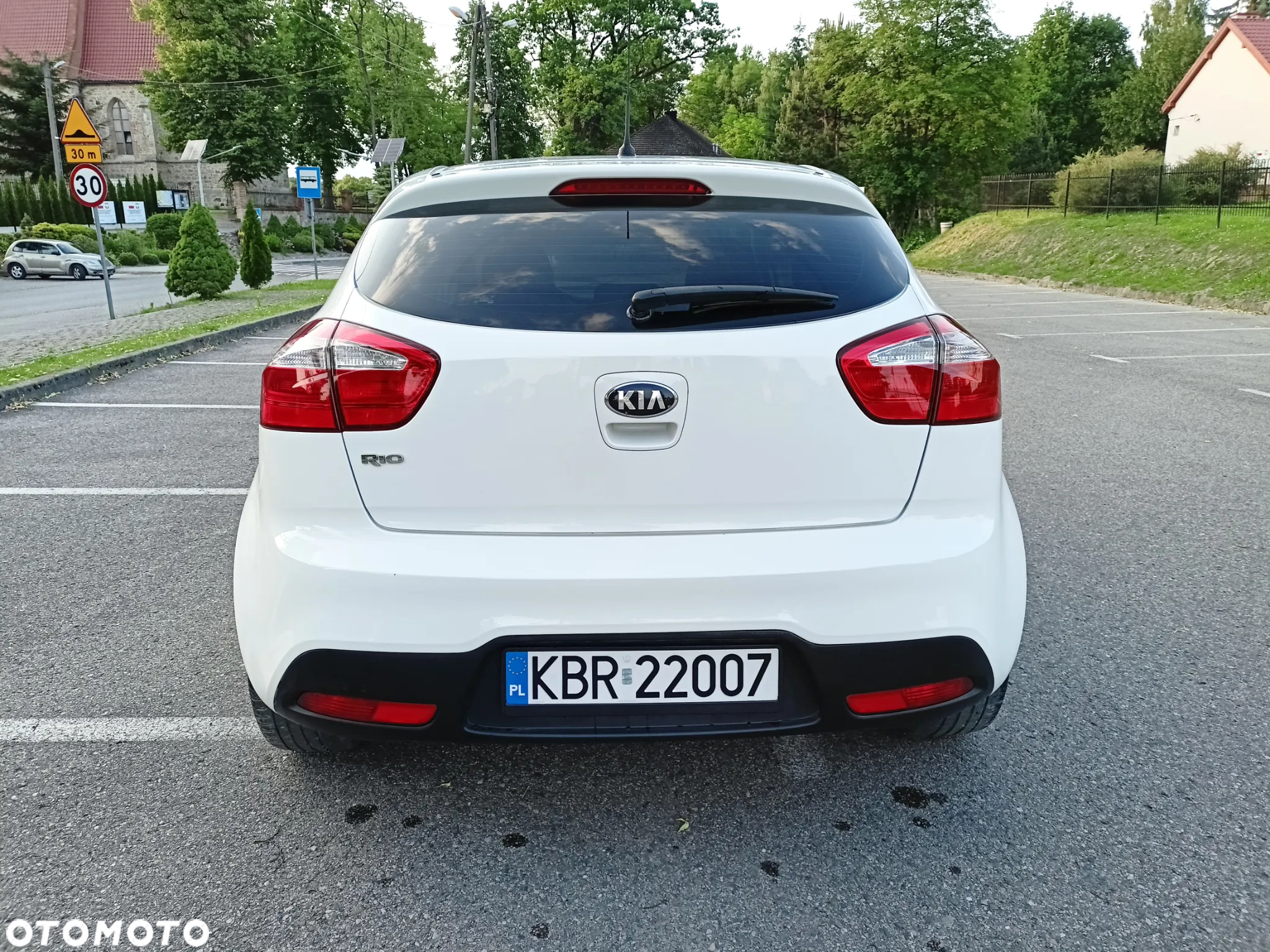 Kia Rio - 5