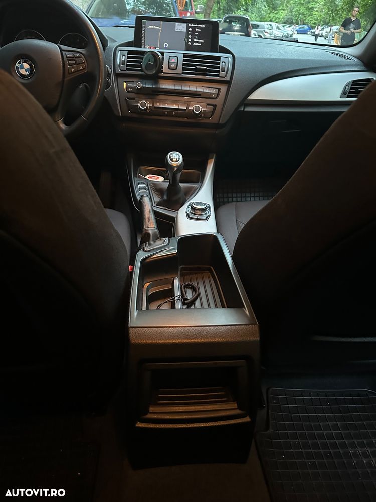BMW Seria 1 118i - 3