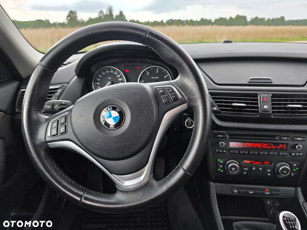 BMW X1 sDrive16d xLine - 23