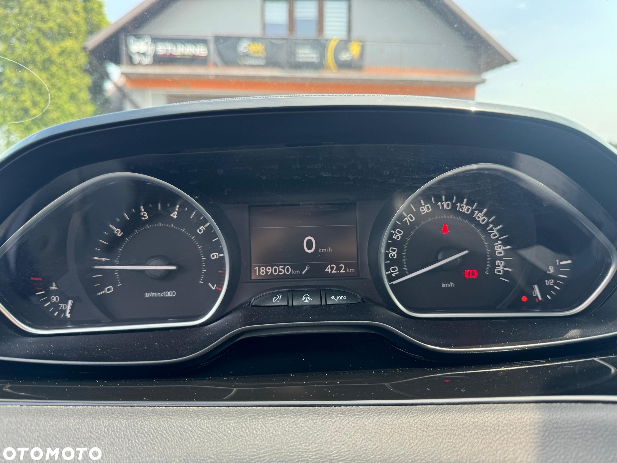 Peugeot 208 1.2 PureTech Active - 12