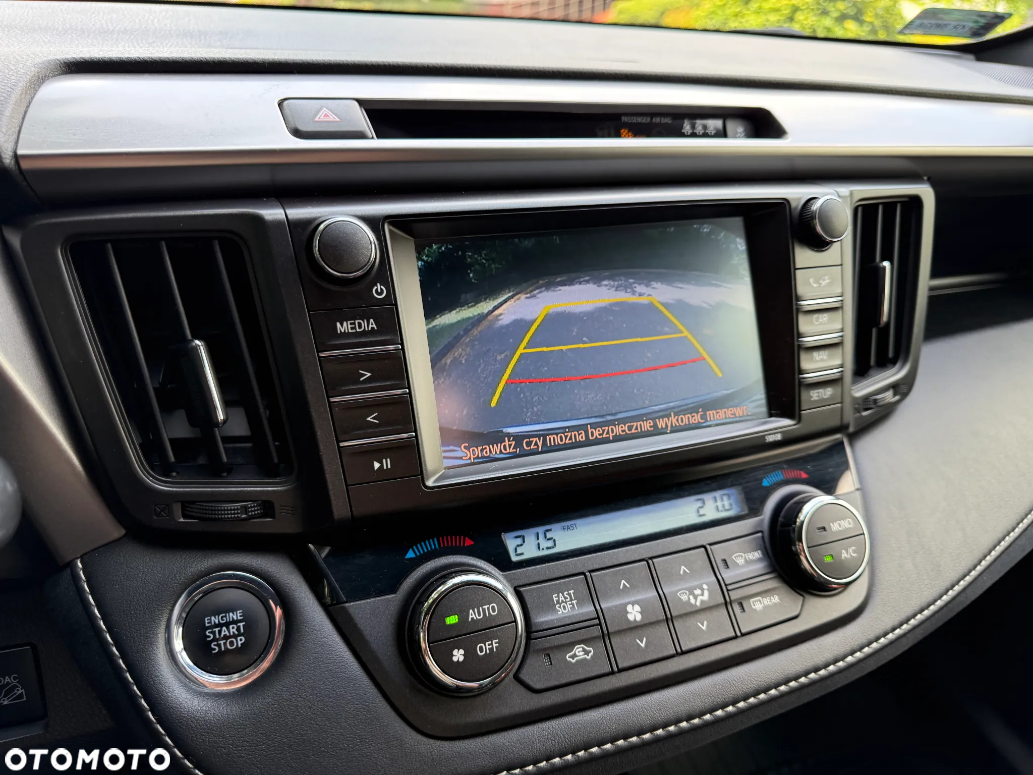 Toyota RAV4 2.0 Premium 4x4 MS - 24